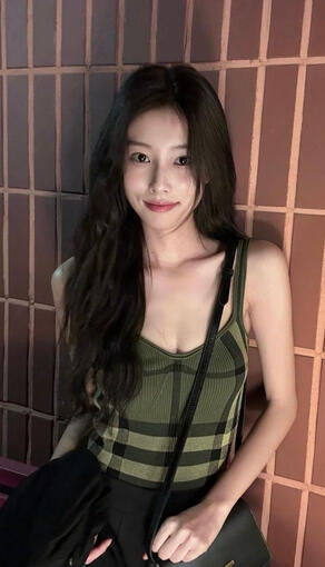 Kang Hyewon 강혜원